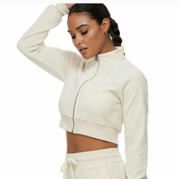 3 FOR $50! 🎁 TRUE RELIGION Velour Crop Sweatsuit Joggers in Pearl Sz. S - Picture 2 of 12